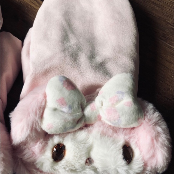 MY MELODY-RARE, Imported (NWT) Women’s Soft Mittens - Picture 3 of 11